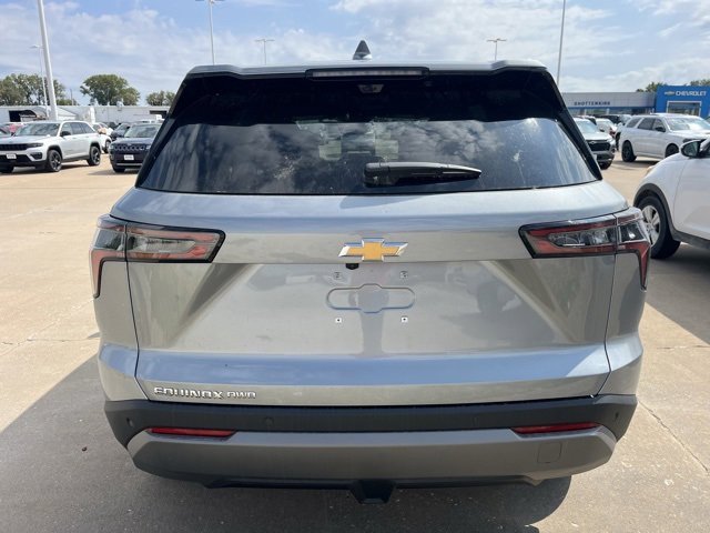 2026 Chevrolet Equinox LT photo 3