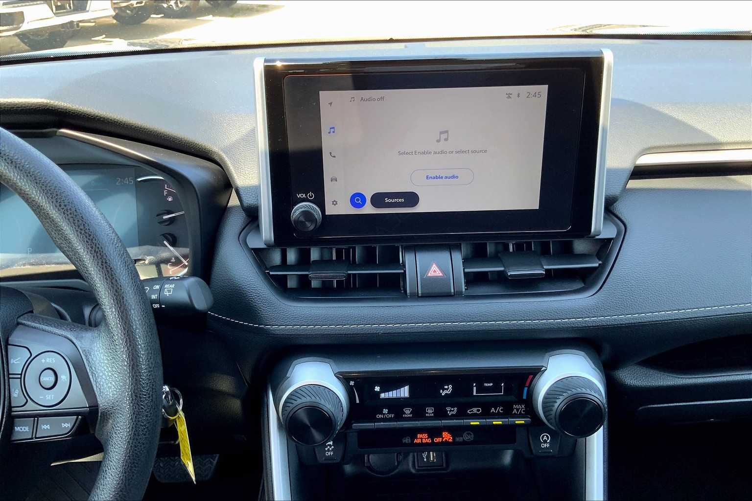 2025 Toyota RAV4 LE photo 6