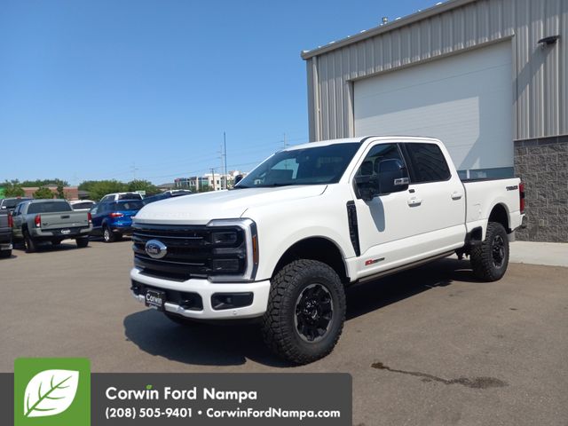 2025 Ford F-350 Platinum photo 7