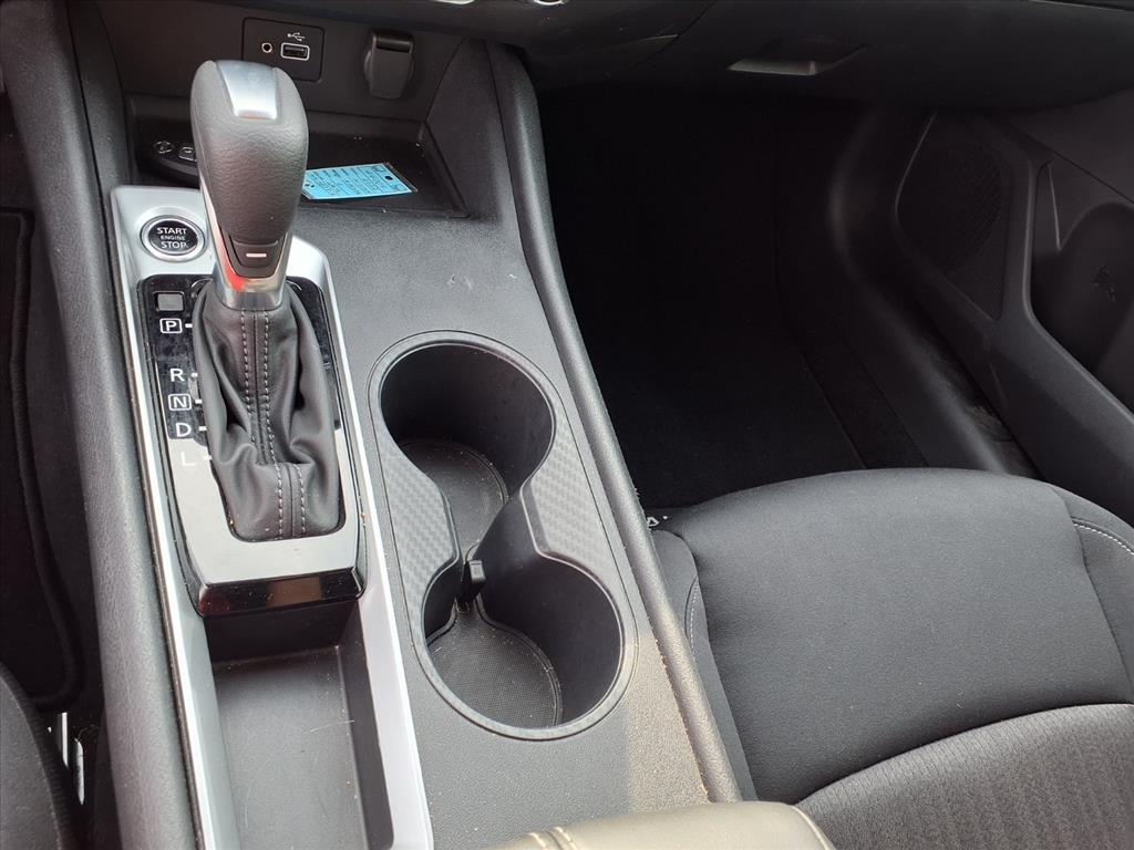2022 Nissan Altima 2.5 S photo 9