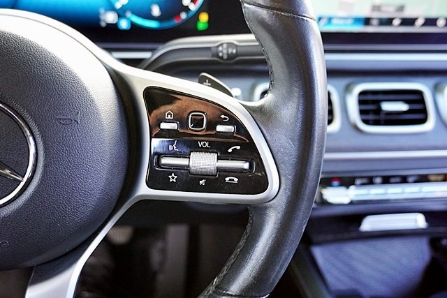 Used 2020 Black Mercedes-Benz GLE 350 image 39