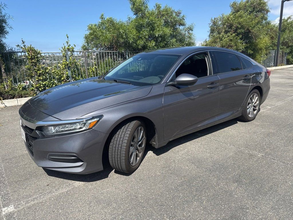 2018 Honda Accord LX 1.5T photo 3