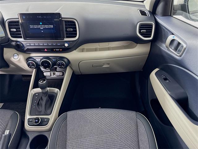 2025 Hyundai Venue Limited photo 32