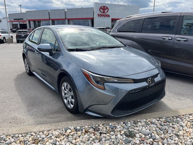 2023 Toyota Corolla LE photo 3