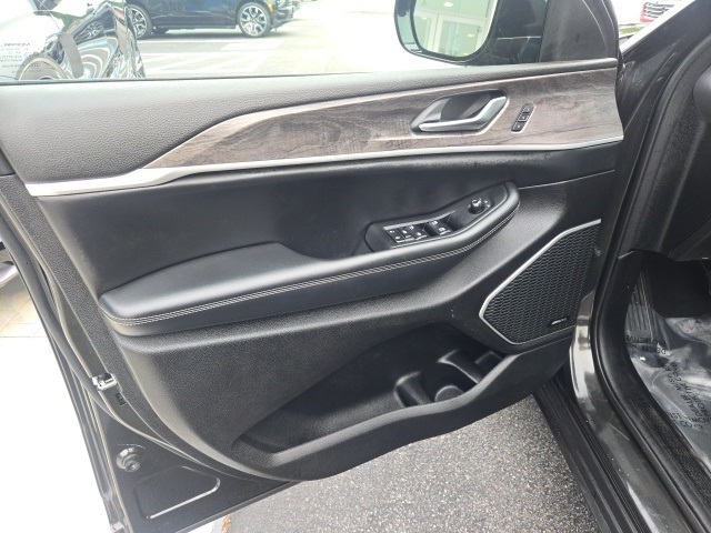 2022 Jeep Grand Cherokee Limited photo 10