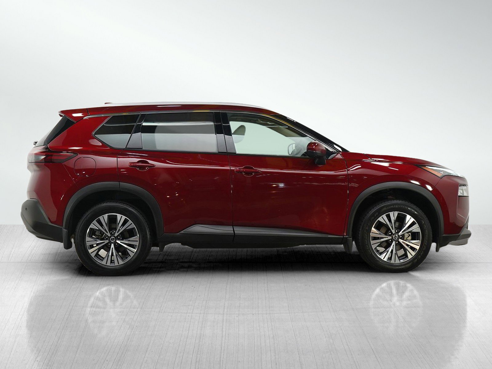 2021 Nissan Rogue SV photo 6