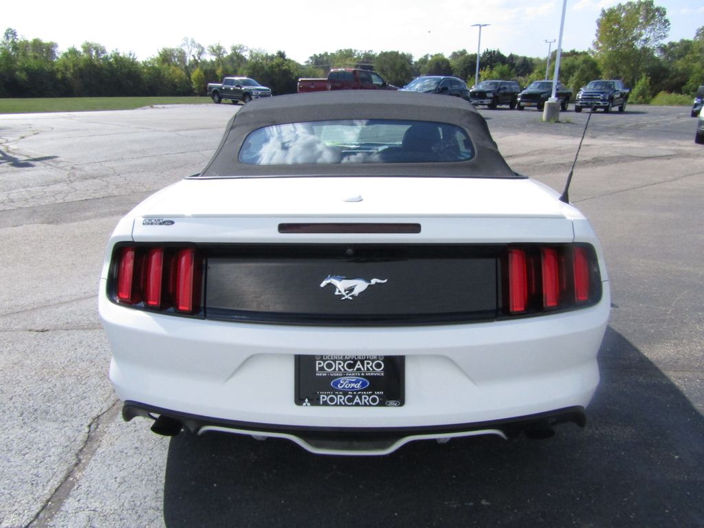 2017 Ford Mustang EcoBoost Premium photo 13