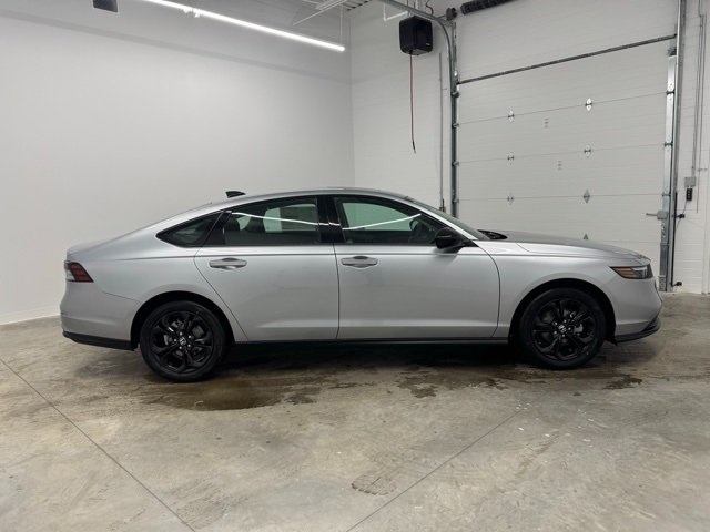 2025 Honda Accord SE photo 4