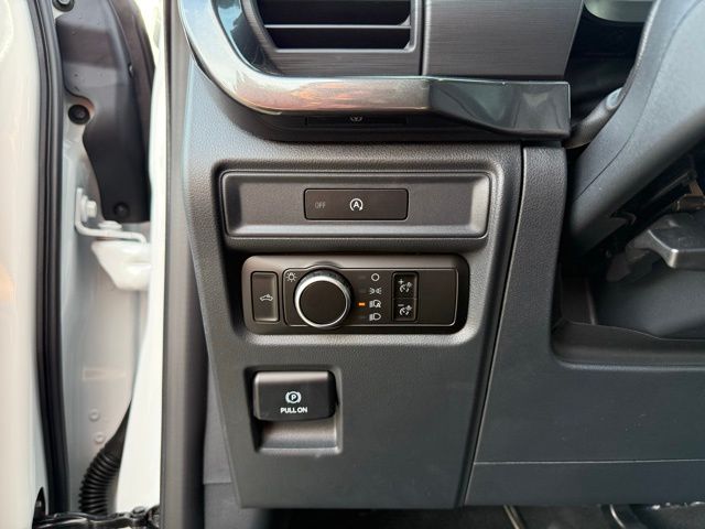 2025 Ford F-150 STX photo 15