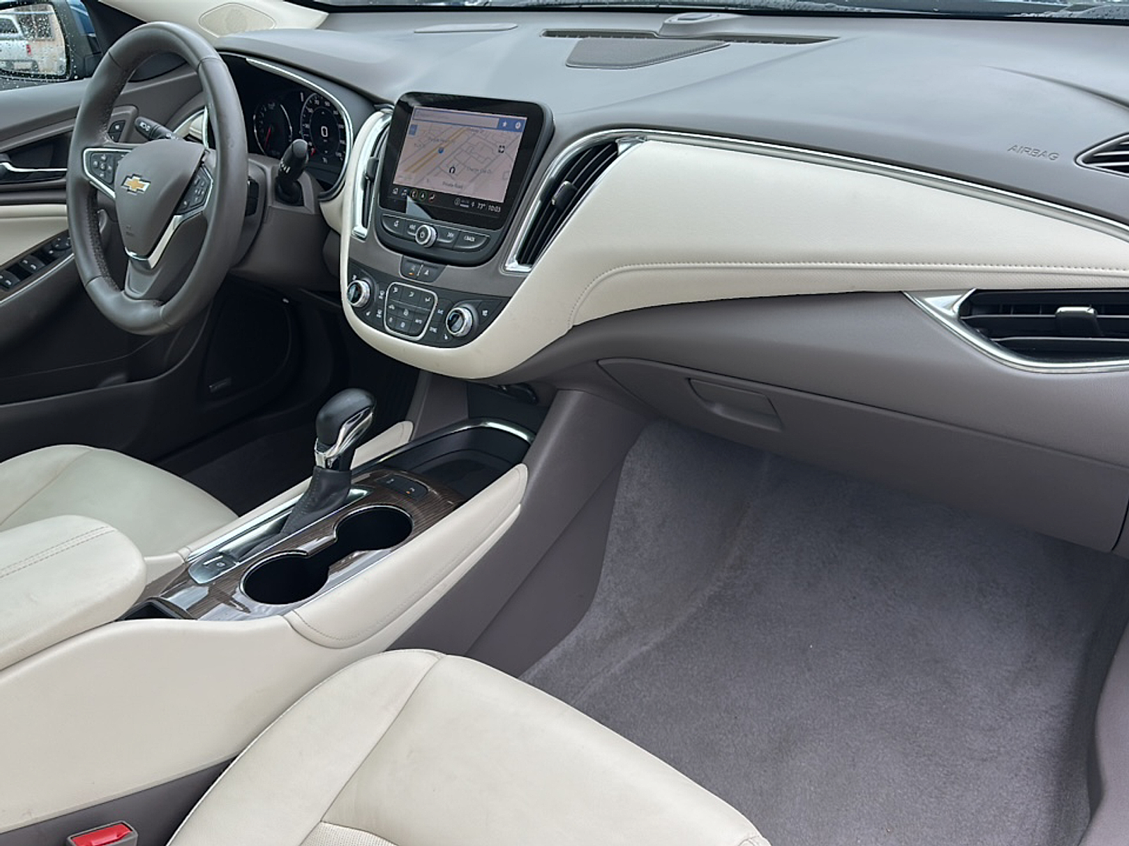 Used 2024 Lakeshore Blue Metallic CHEVROLET LT image 21