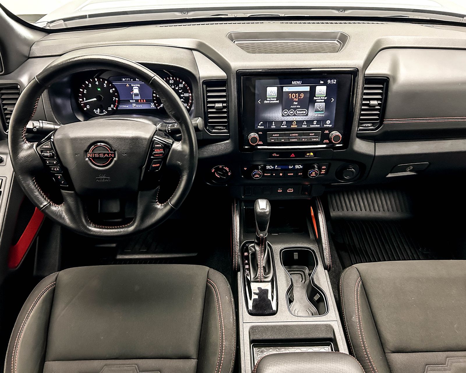 2023 Nissan Frontier PRO-4X photo 11