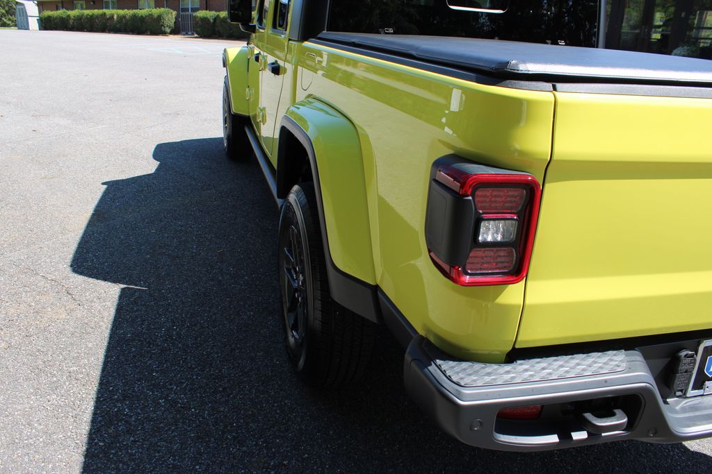 2024 Jeep Gladiator Sport photo 38