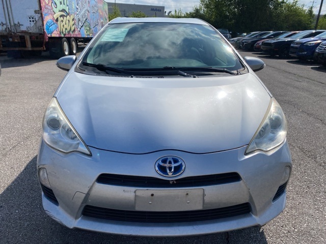 2012 Toyota Prius C One photo 2