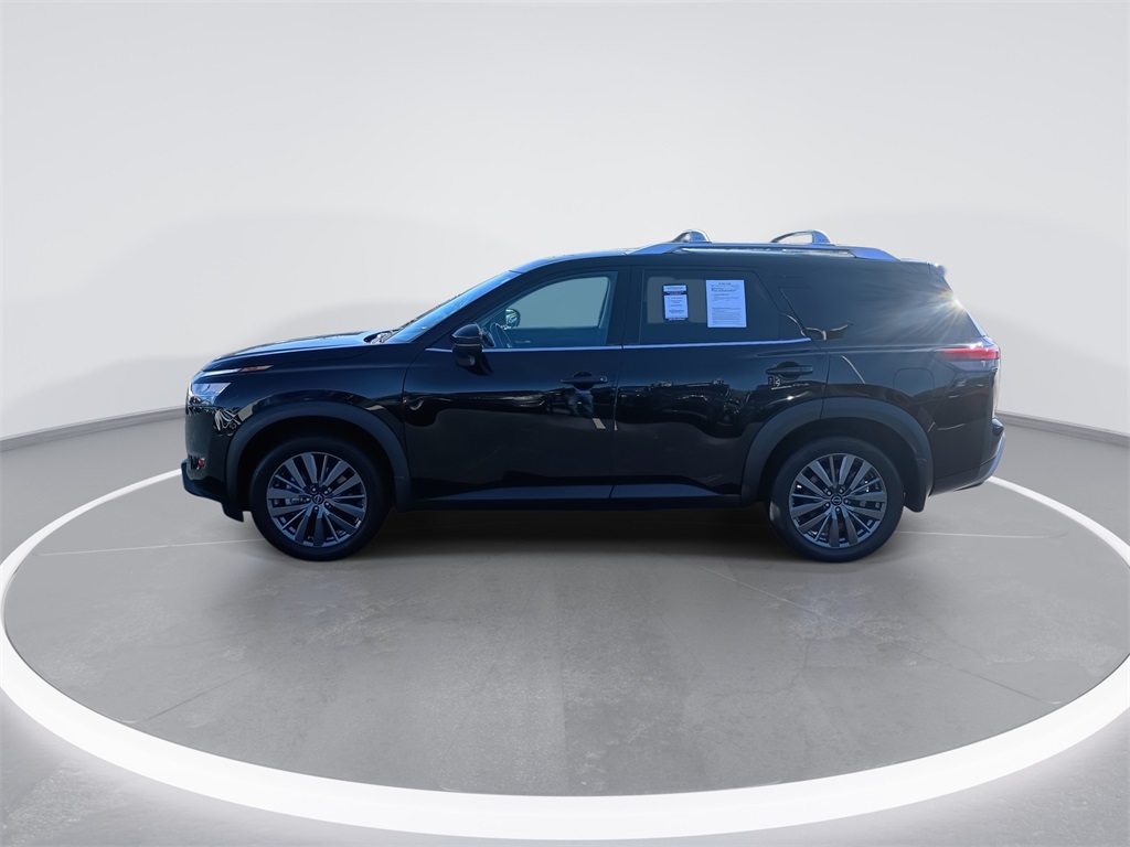 2024 Nissan Pathfinder SL photo 4