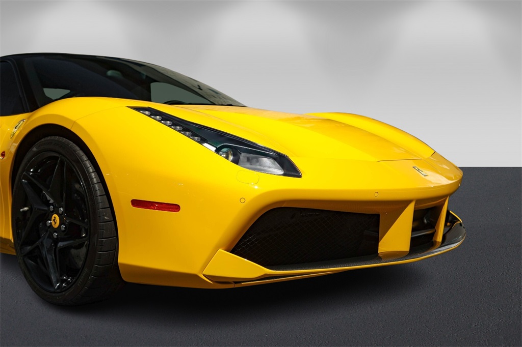 2016 Ferrari 488 GTB photo 9