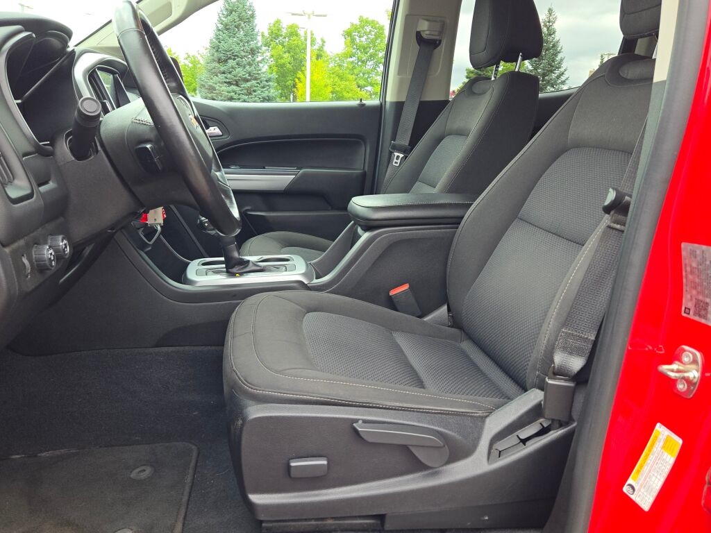 2020 Chevrolet Colorado LT photo 15