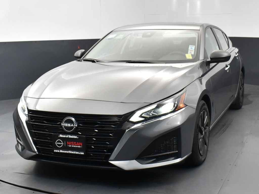 2024 Nissan Altima 2.5 S photo 3