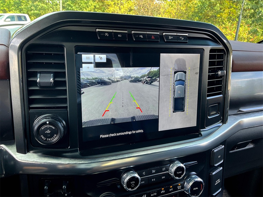 2023 Ford F-150 Lariat photo 18