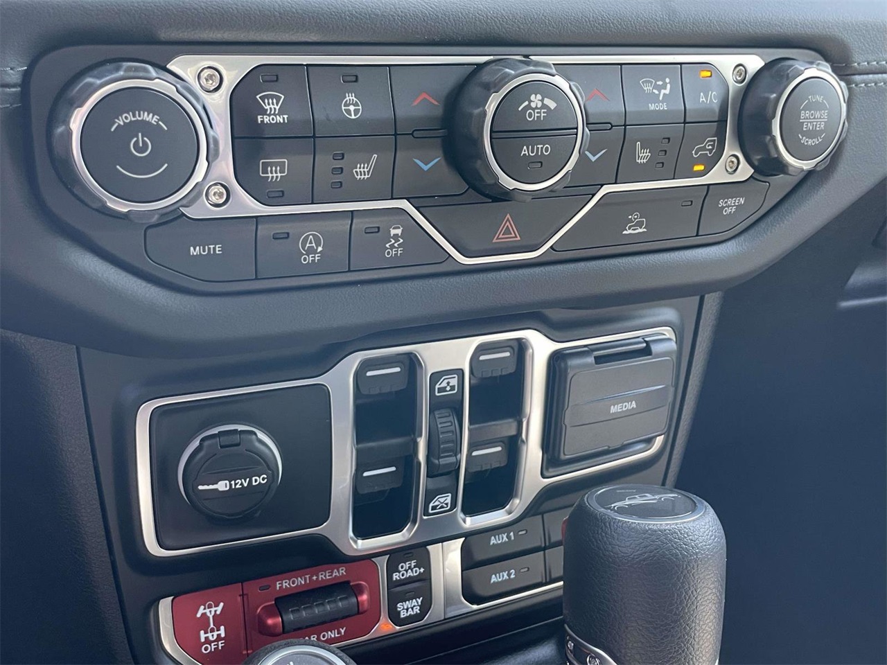 2025 Jeep Gladiator Rubicon photo 19