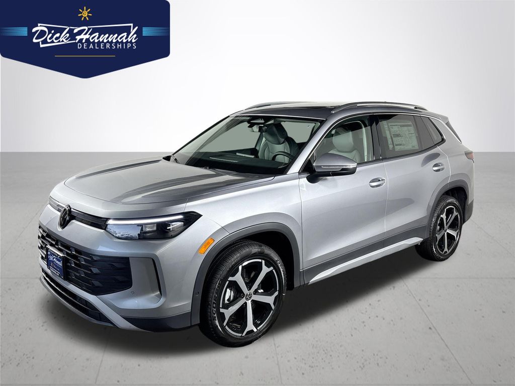 2025 Volkswagen Tiguan SE's photo