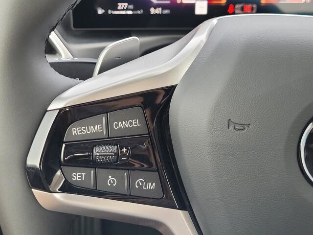 2025 Bmw 230i xDrive photo 14