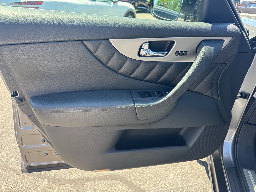 2013 Infiniti FX37 Base photo 12