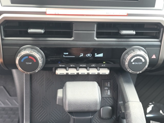 2025 Toyota 4Runner 4WD SR5 photo 18