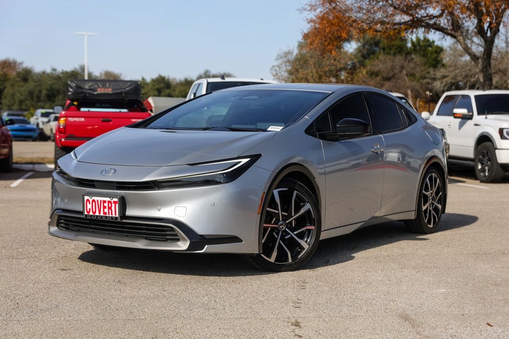 2024 Toyota Prius Prime XSE's photo