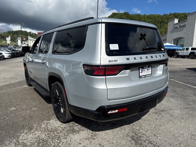 2025 Jeep Wagoneer L Series II Carbide photo 4