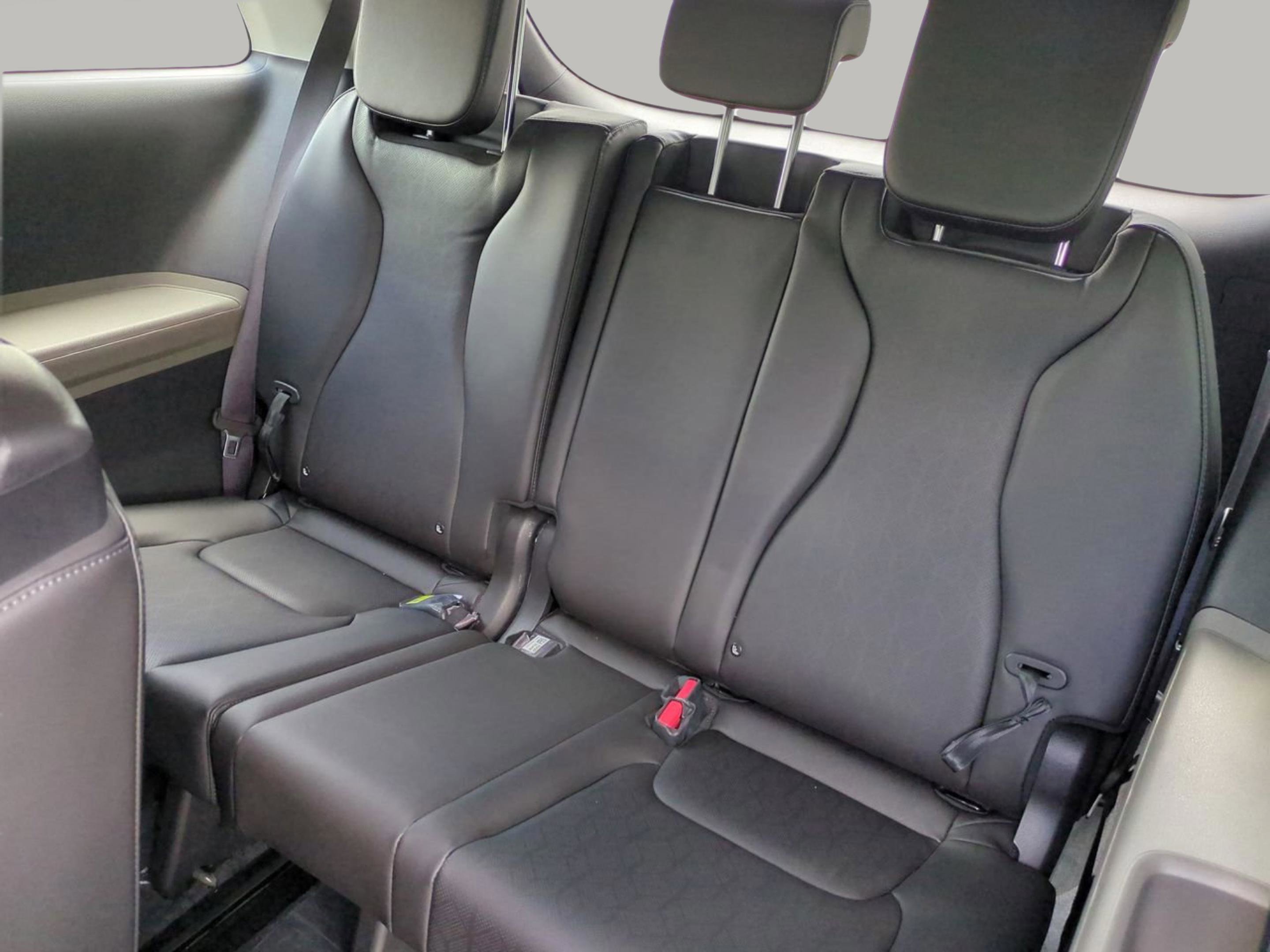 2026 Kia Carnival LXS photo 14
