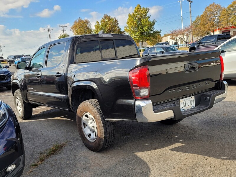 2023 Toyota Tacoma SR5 photo 4