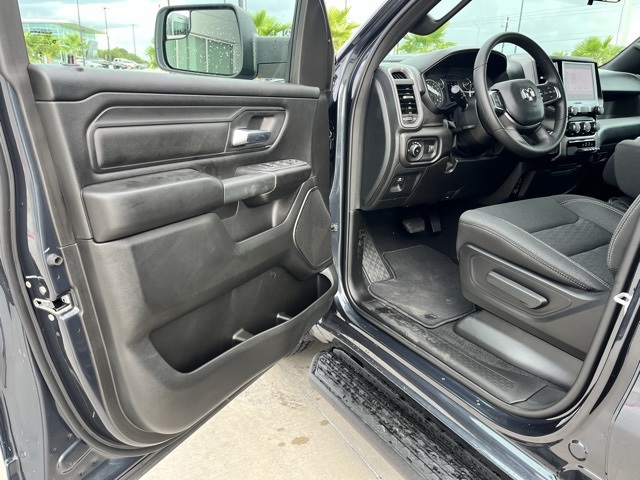 2025 Ram 1500 Tradesman photo 14