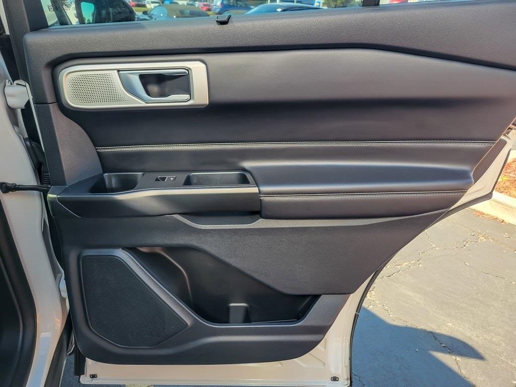 2020 Ford Explorer ST photo 21