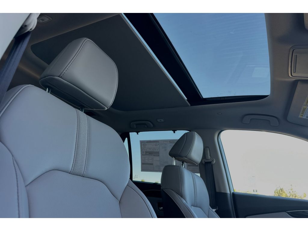 2025 Honda Pilot Touring photo 14