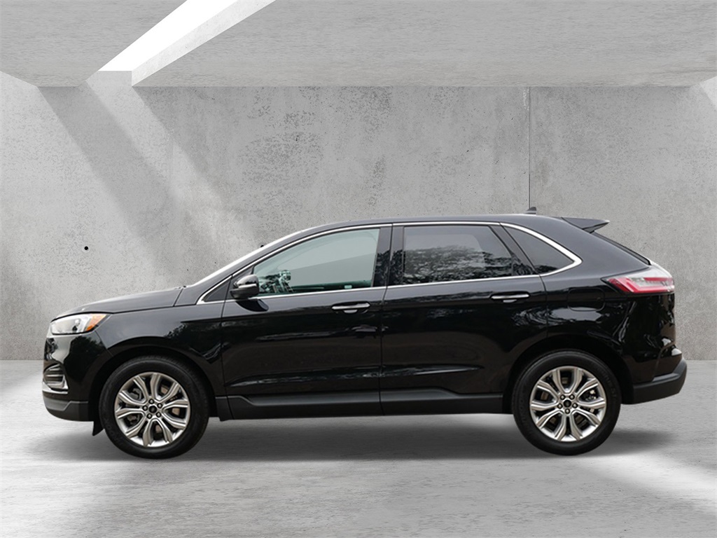 2023 Ford Edge Titanium photo 5