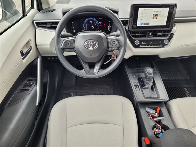 2026 Toyota Corolla Cross L photo 13