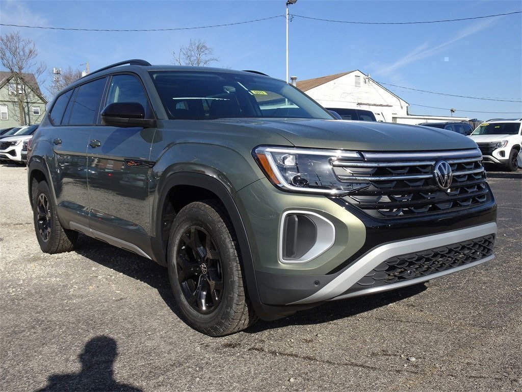 2025 Volkswagen Atlas Peak Edition photo 8