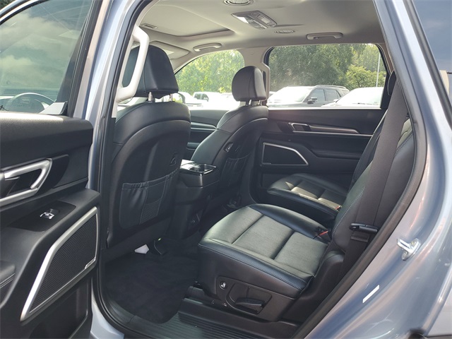 2022 Kia Telluride S photo 25