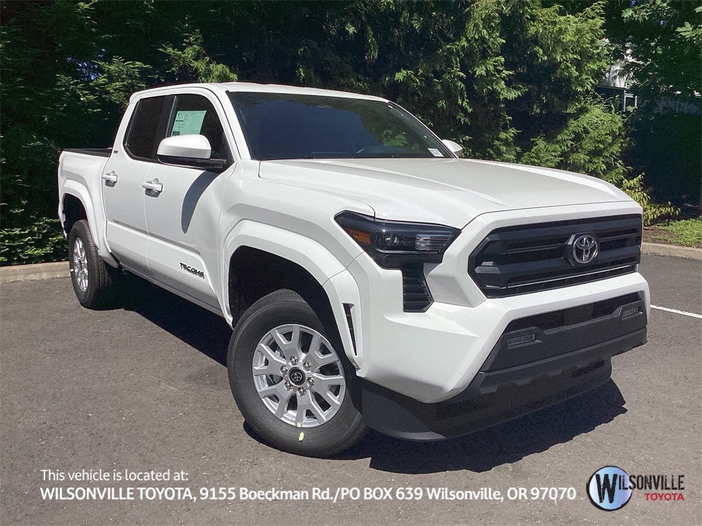 2025 Toyota Tacoma SR5's photo