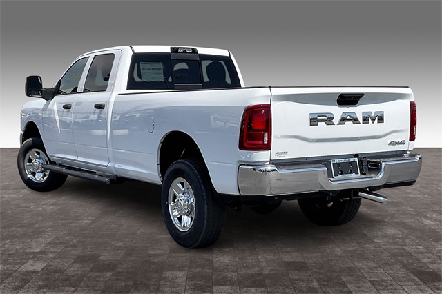 2025 Ram 3500 Tradesman photo 3