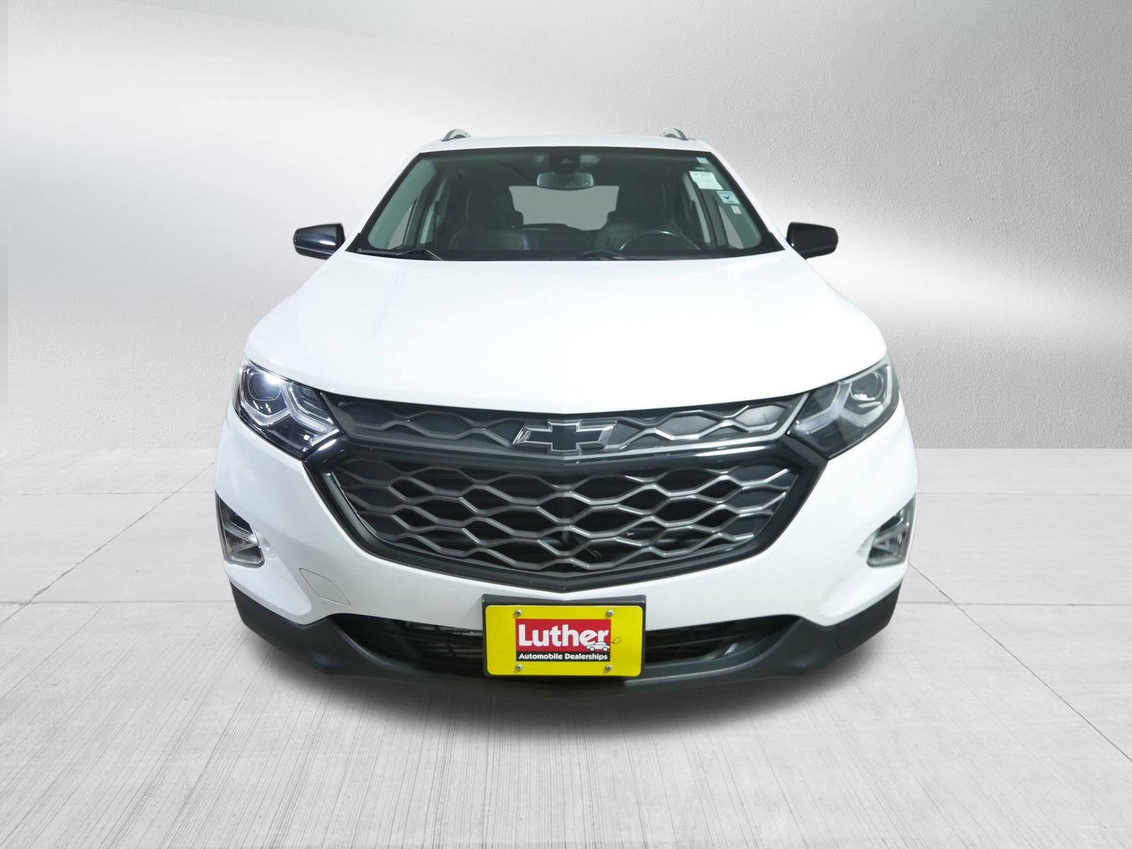 Used 2020 Chevrolet Equinox Premier with VIN 2GNAXYEX0L6110585 for sale in Brooklyn Center, MN