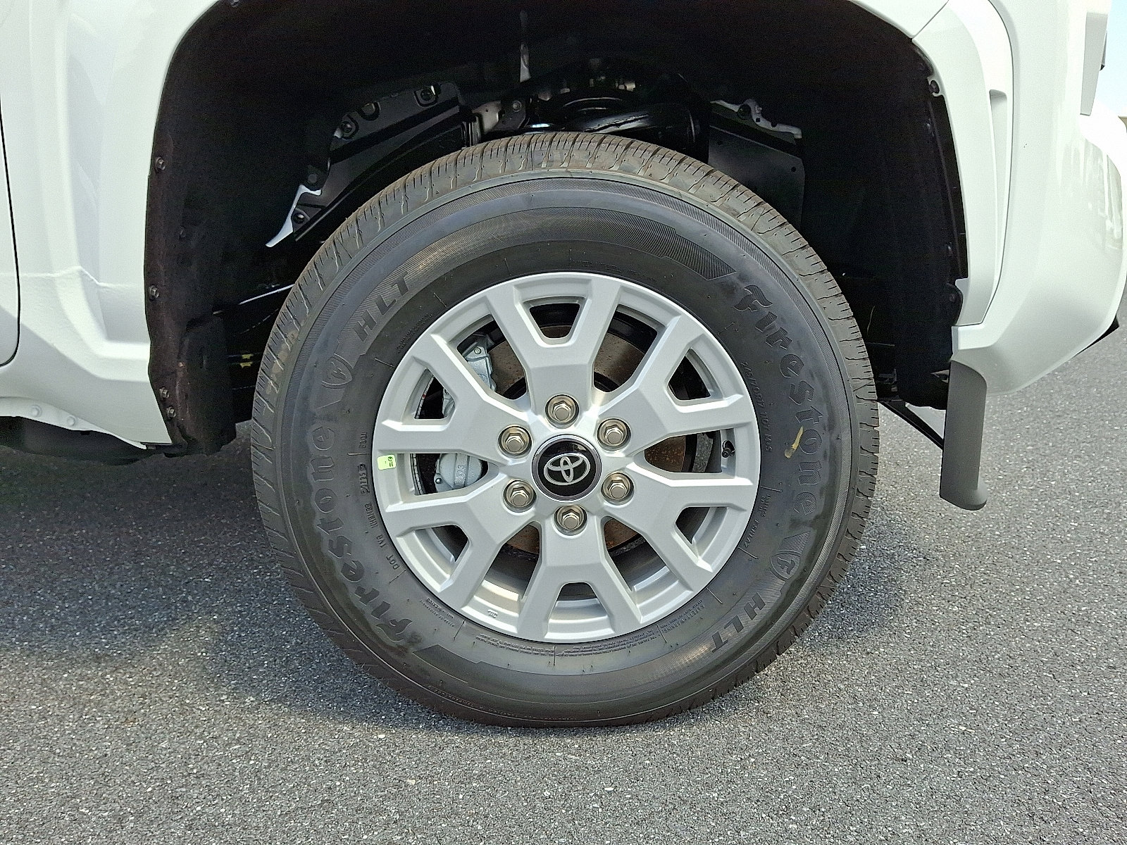 2025 Toyota Tacoma SR5 Double Cab photo 4