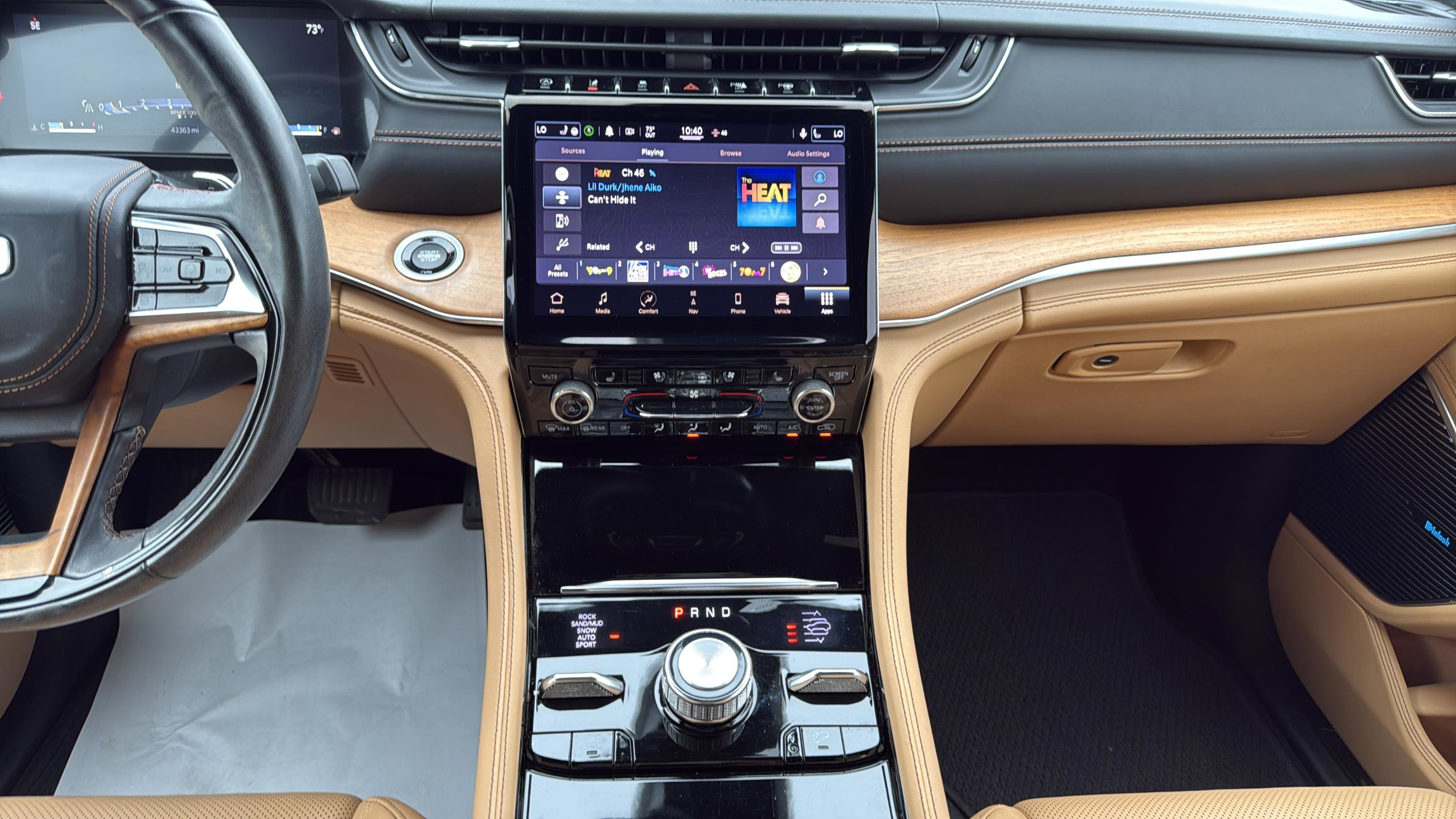 2021 Jeep Grand Cherokee L Summit Reserve photo 9