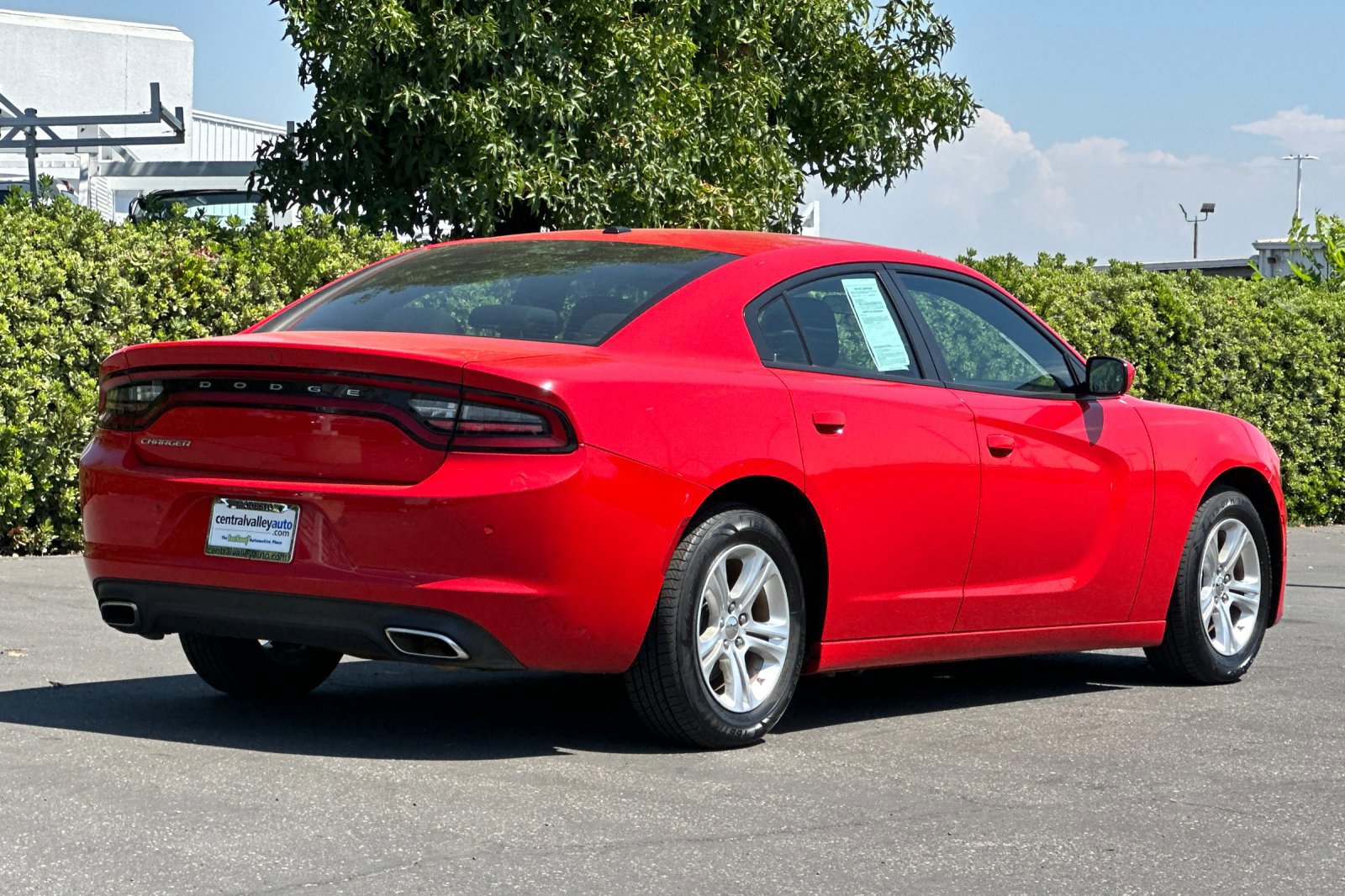 2022 Dodge Charger SXT photo 4