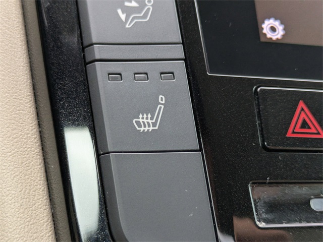2019 Infiniti QX50 Luxe photo 21