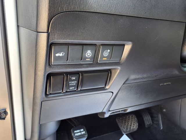 2024 Nissan Armada SL photo 28