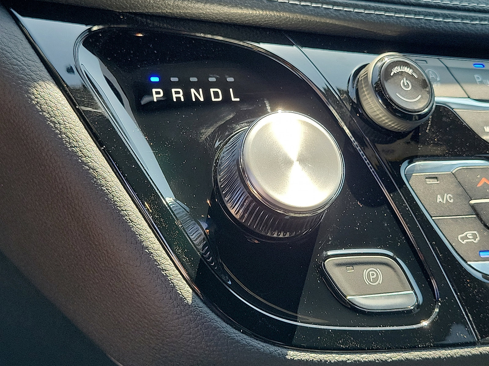 2026 Chrysler Pacifica photo 9