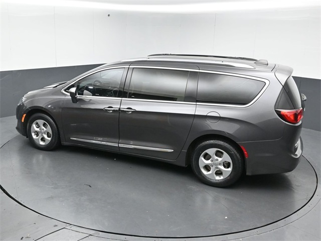 2017 CHRYSLER PACIFICA - Image 46