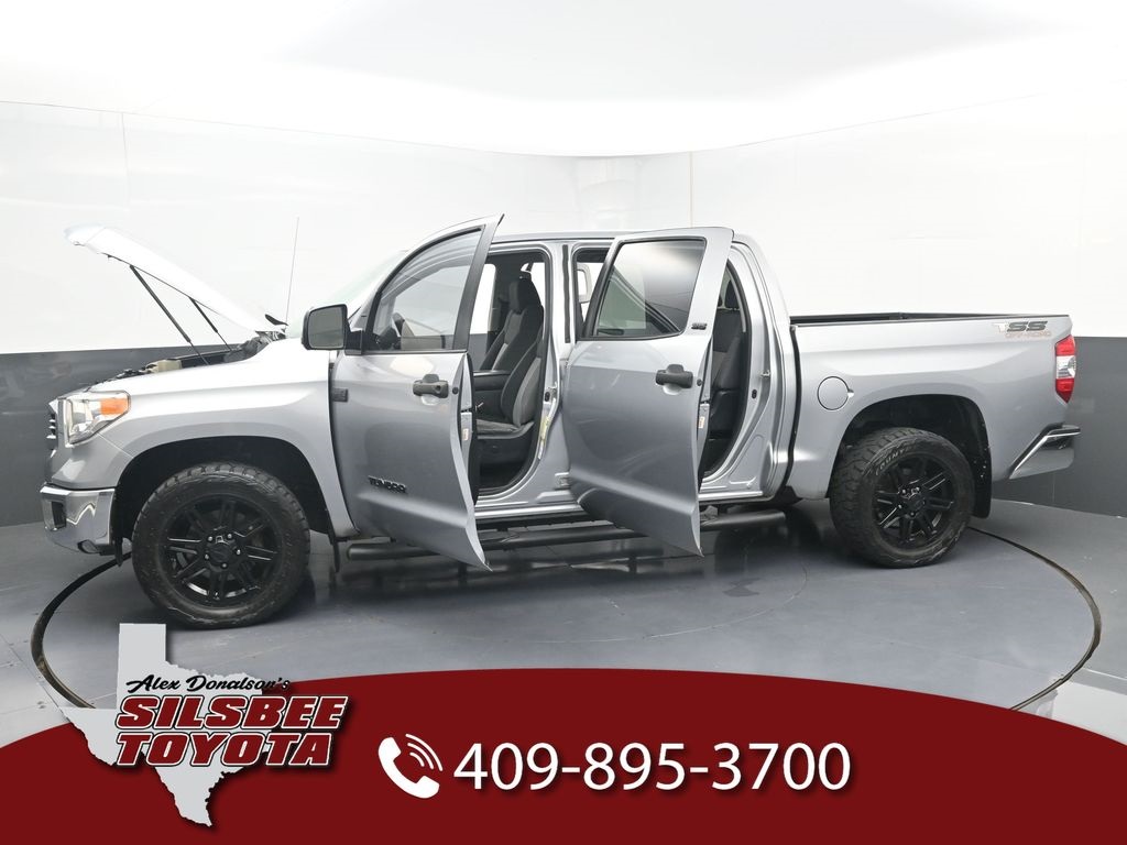 2017 Toyota Tundra SR5 photo 25