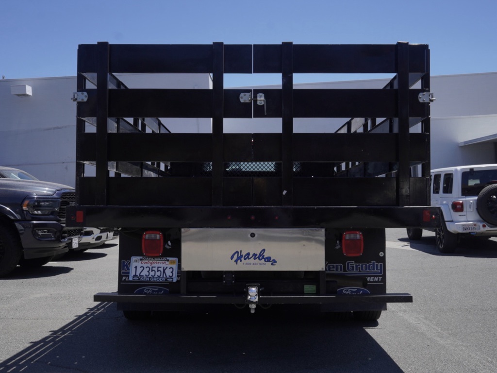 2022 Ford F-550 photo 4